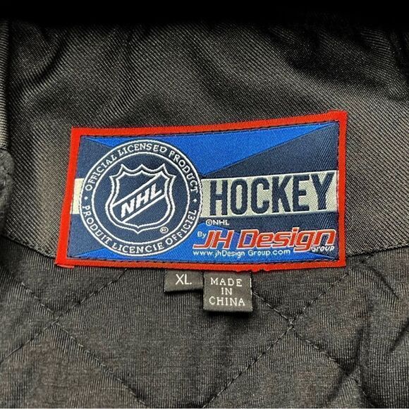 Boston Bruins Jacket in Black - Picture 6 of 11